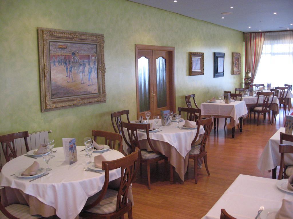 Hotel Restaurante San Roque Medina del Campo Luaran gambar